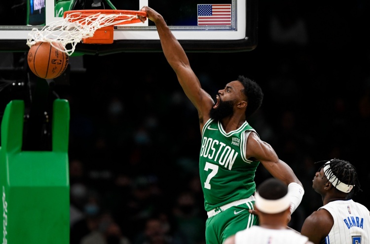 世预赛买球-解说：从得分手到球队领袖 杰伦·布朗还需学习 得串联好球队