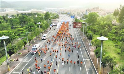 世预赛竞猜-“体育＋”聚势  “流量”变“留量”|平塘县|篮球队|平塘篮球队|篮球|广西_新浪体育_新浪新闻